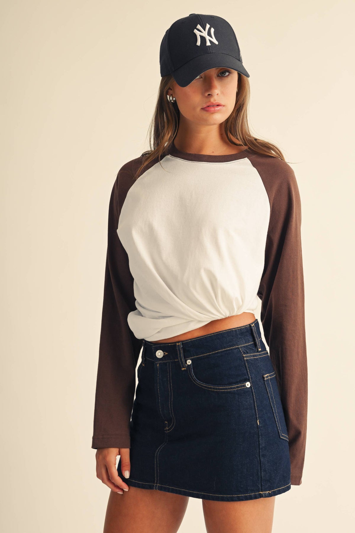 Contrast Raglan Long Sleeve Baseball Tee: White Brown