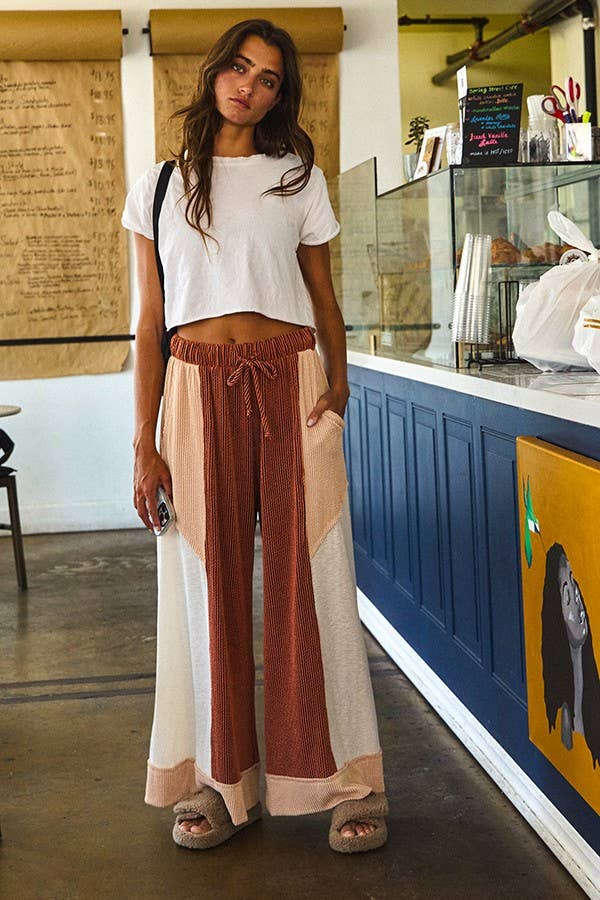Block Detail Rib Textured Wide Legs Pants: Rust