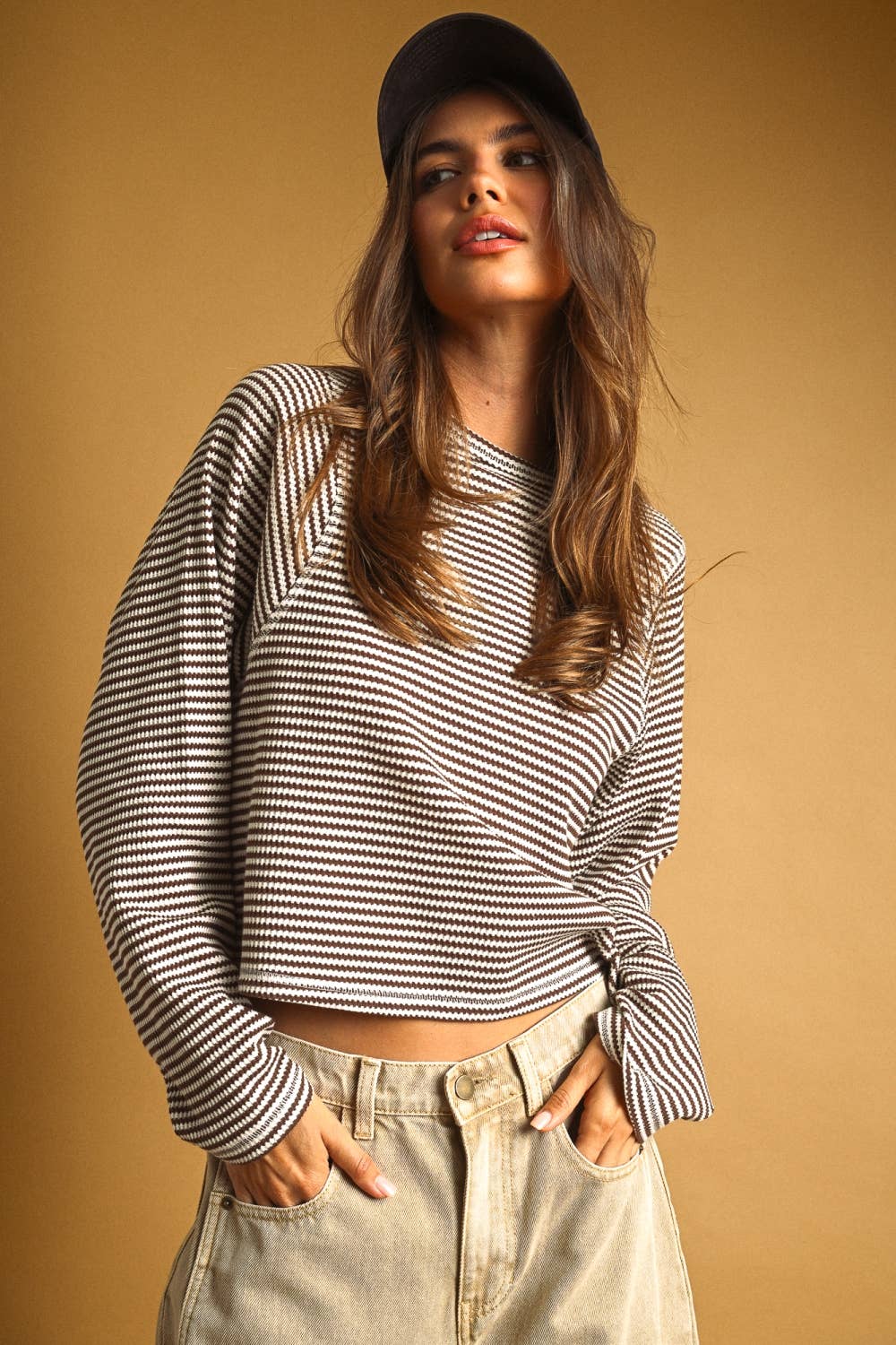 STRIPED WAFFLE FABRIC LONG SLEEVE TOP: BROWN