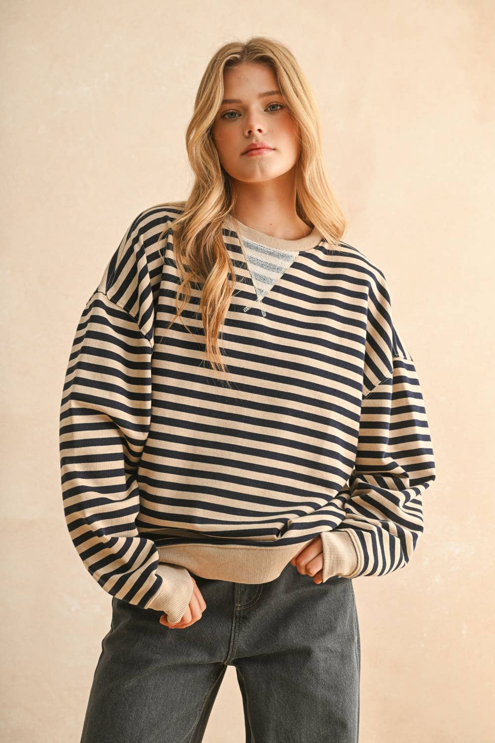 STRIPED KNITTED PULLOVER: BROWN/NAVY