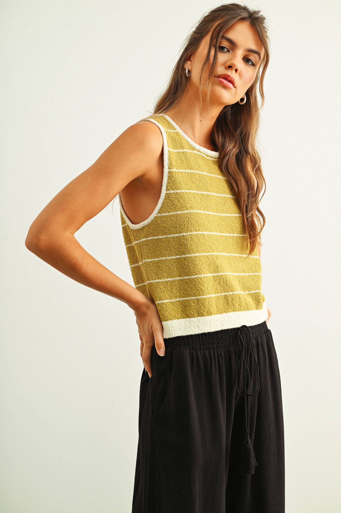 PINSTRIPED KNITTED TOP: LEMON