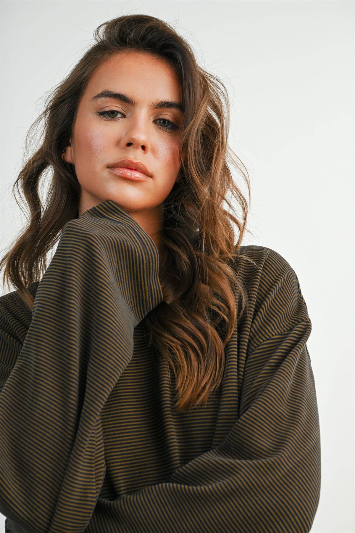 Striped Long-Sleeve Crewneck Shirt: NAVY / OLIVE