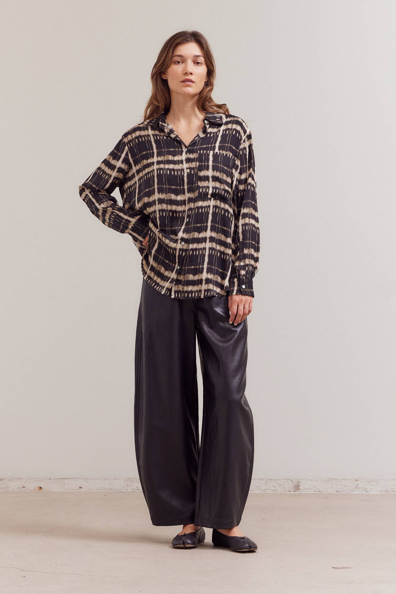 PRINTED SATIN SHIRT: Mulit