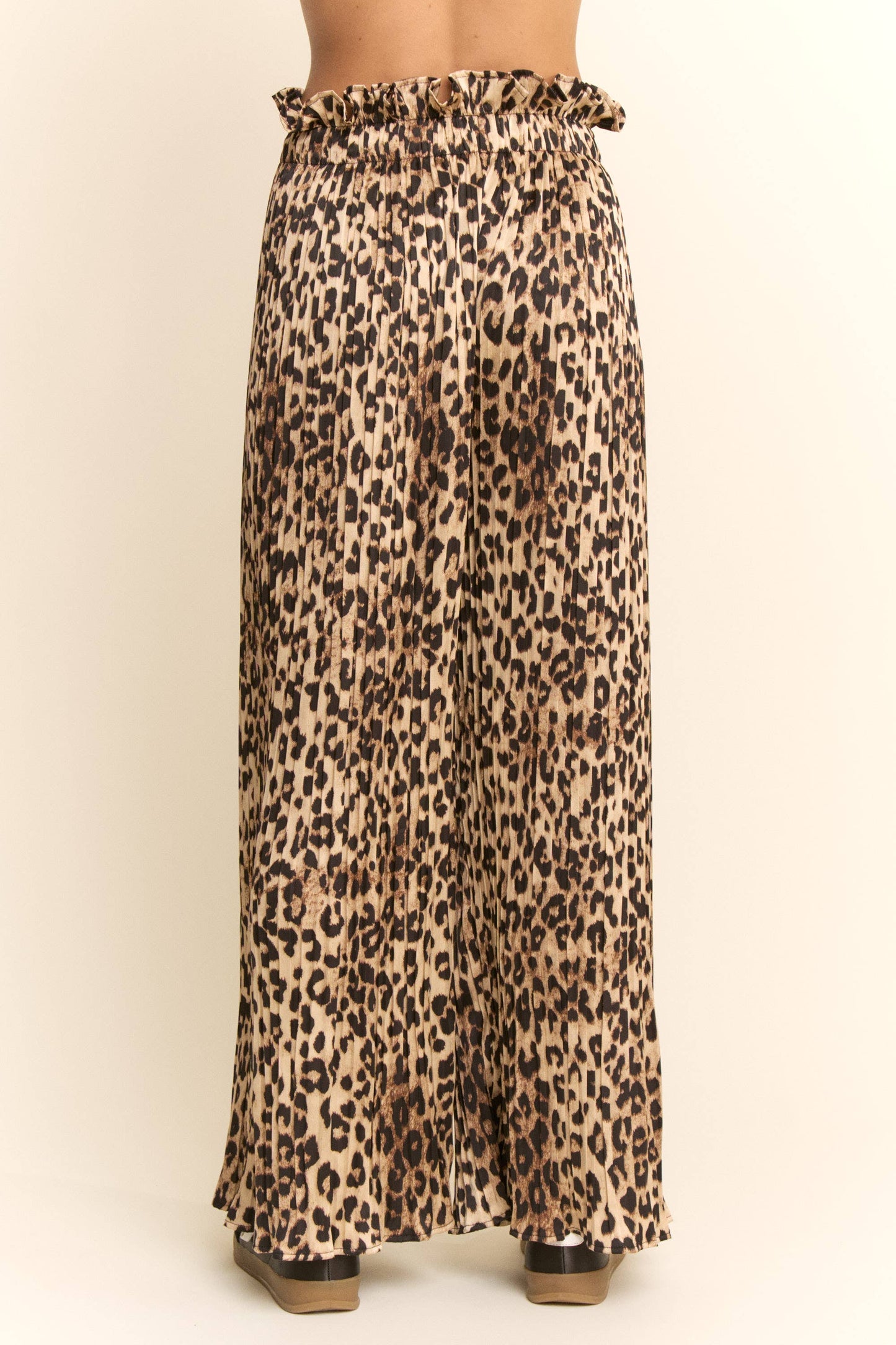 LONG-SLEEVEM BLOUSE WIDE LEG PLEATED PANTS: Leopard