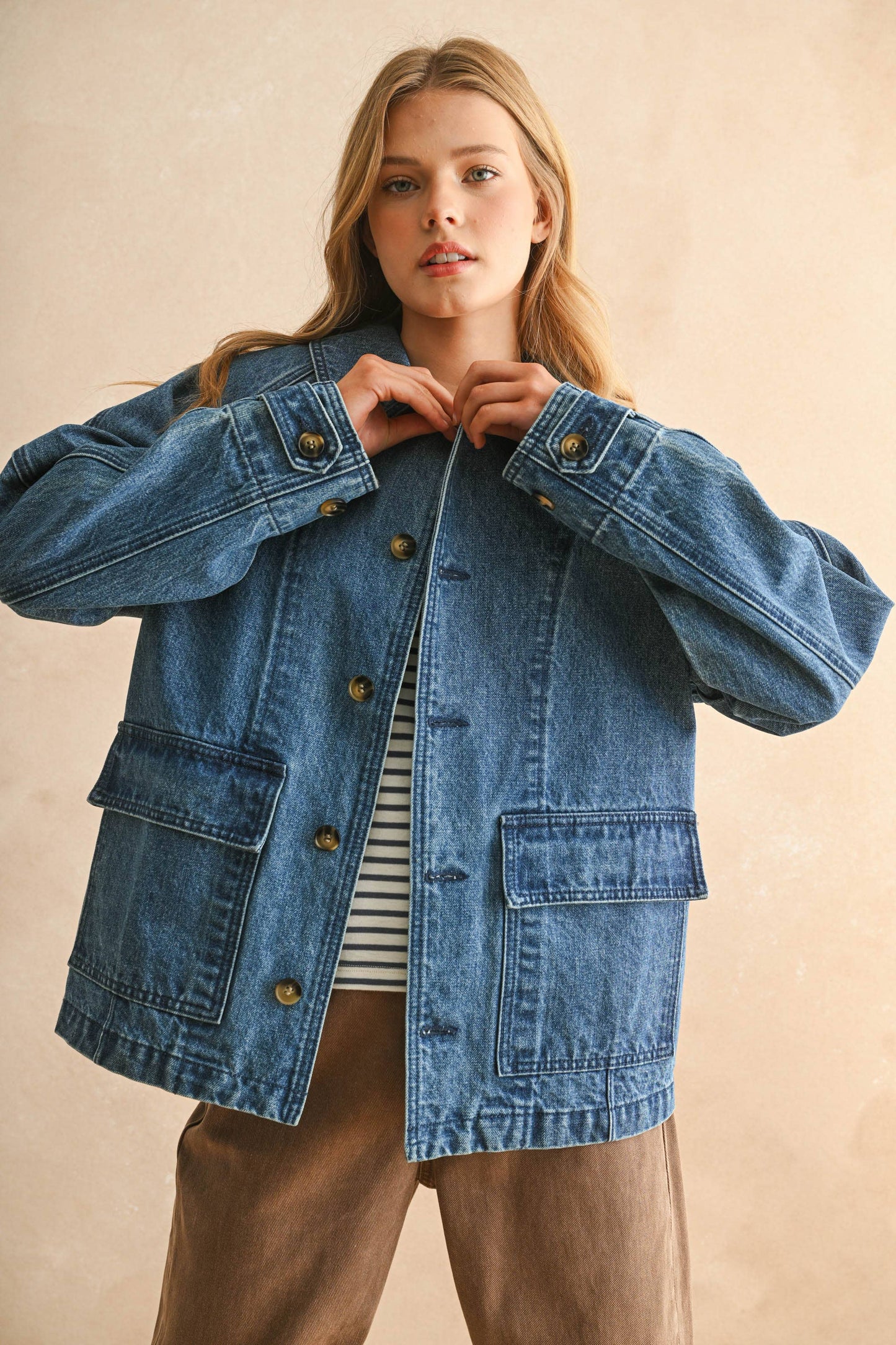 DENIM BARN JACKET: DENIM