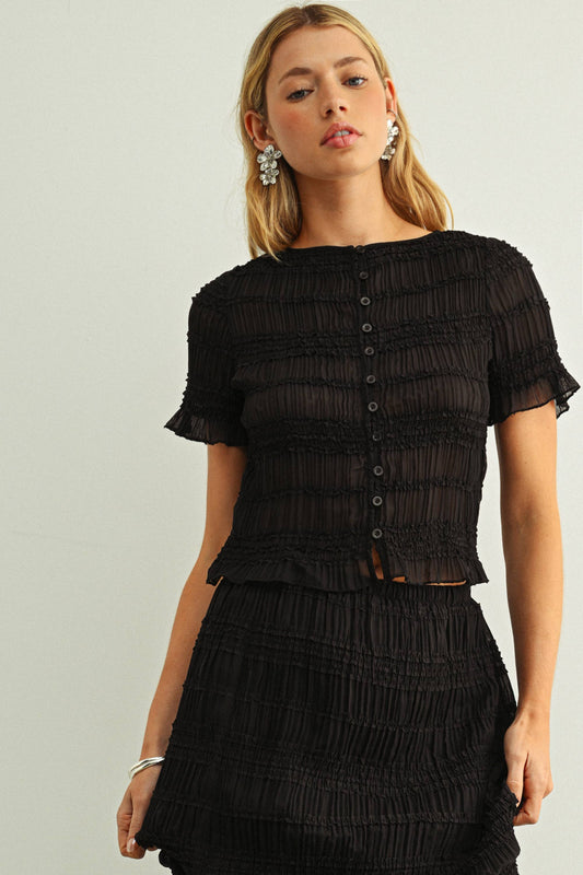 CHIFFON SHORT SLEEVE BUTTON FRONT TOP: BLACK