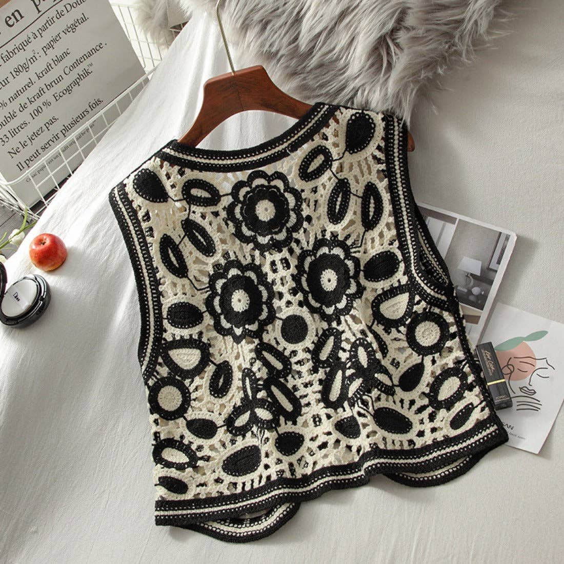 Floral Hollow Knit Vest