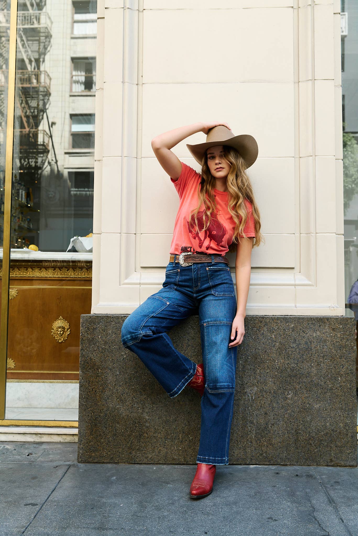 HIGH RISE RELAXED WIDE LEG JEANS: Vintage Wash