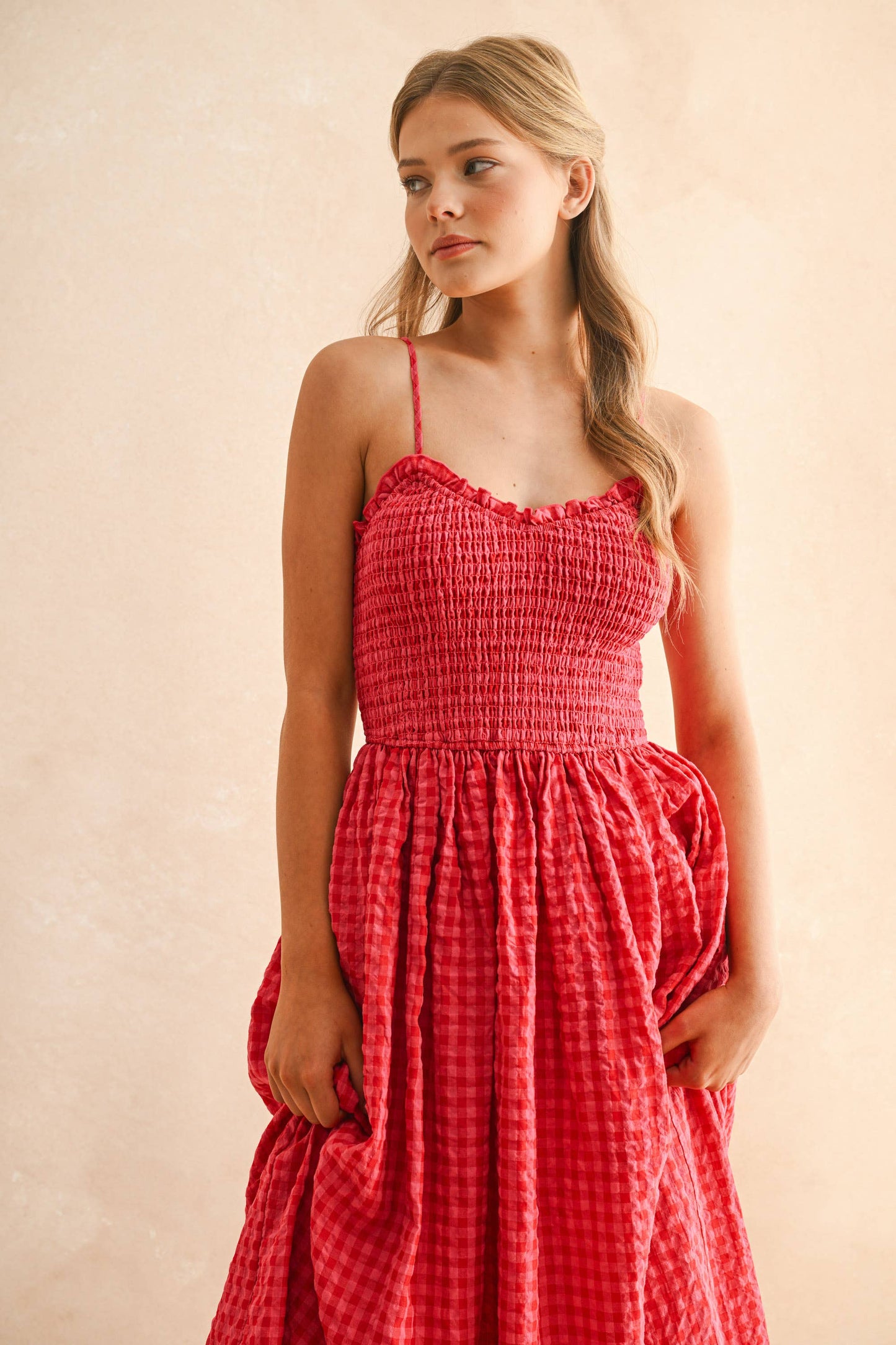GINGHAM PRINT LONG DRESS: CHERRY