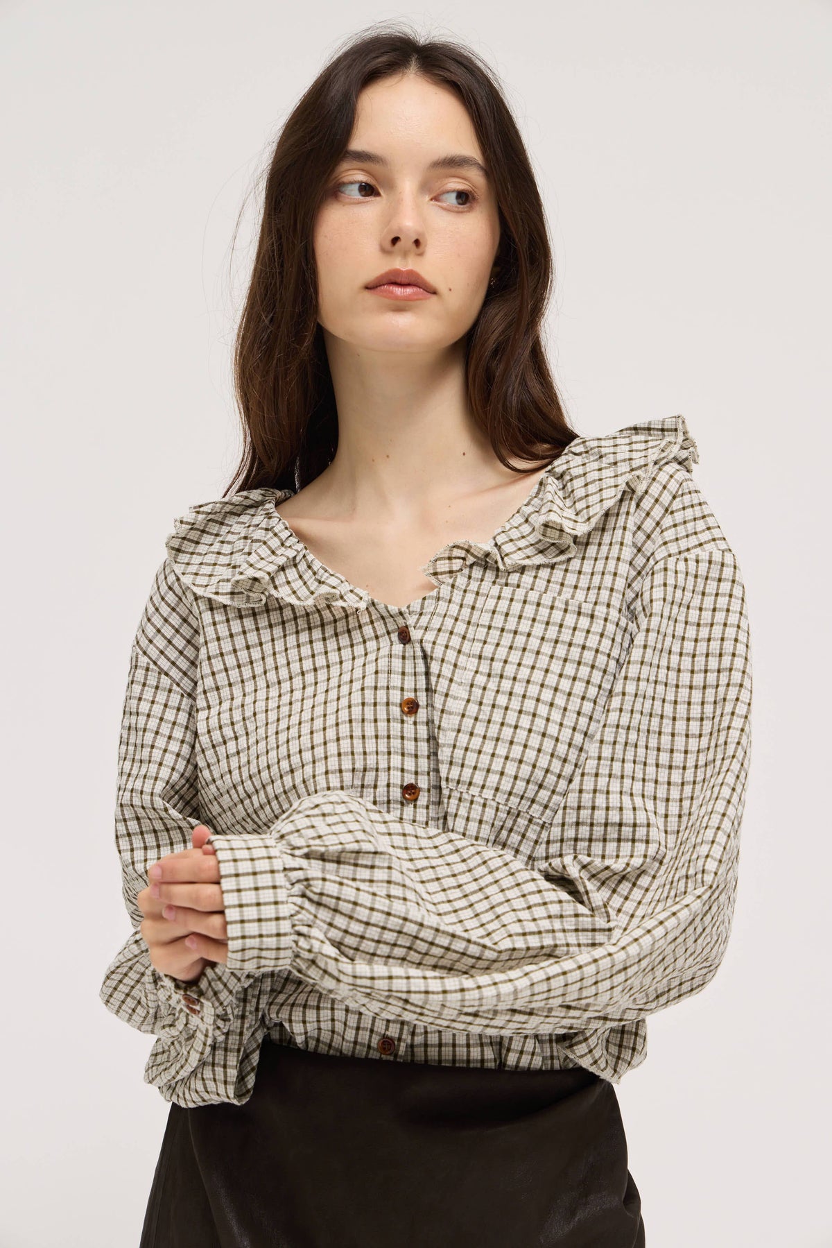 RUFFLE PLAID BLOUSE: OLIVE