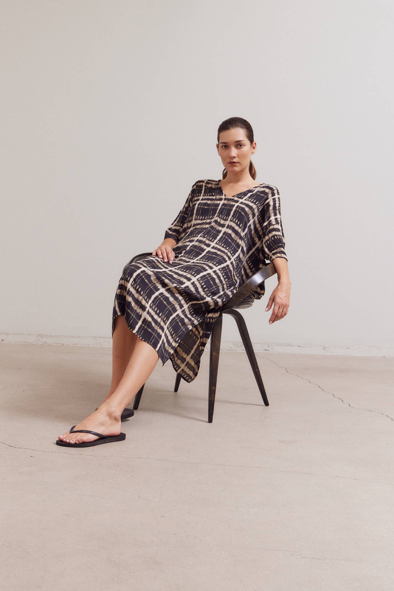  SATIN PRINT TUNIC DRESS:  Mulit