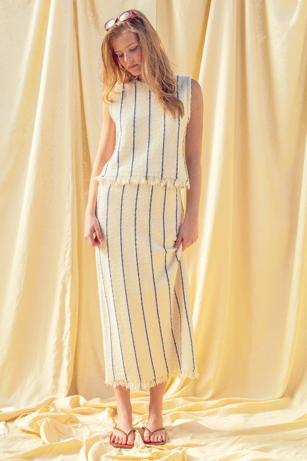STRIPED STRAIGHT SKIRT WITH TESEEL HEM: NAVY STRIPE