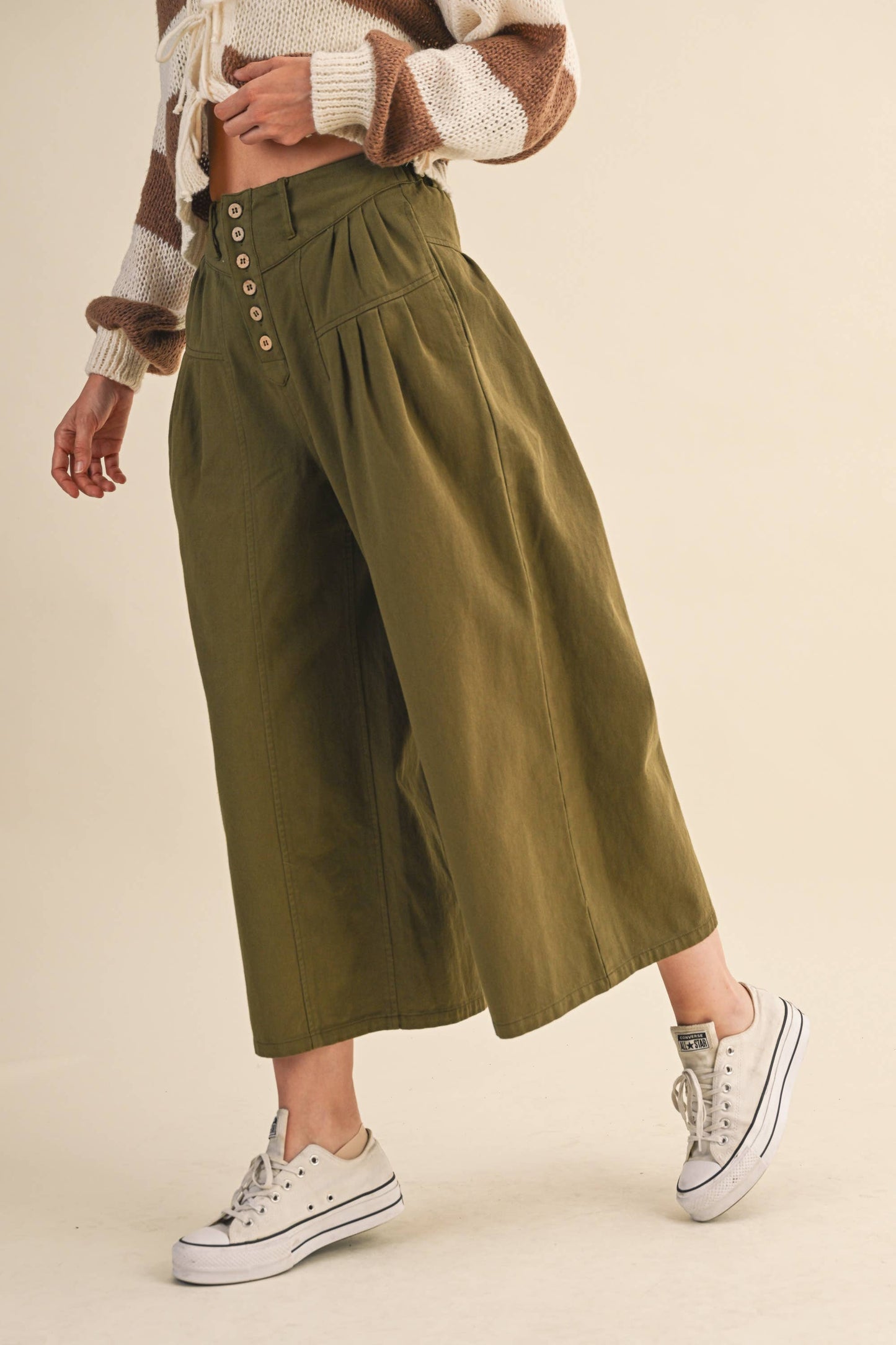 COTTON TWILL HIGH WAIST CROPPED WIDE LEG PANTS: OLIVE