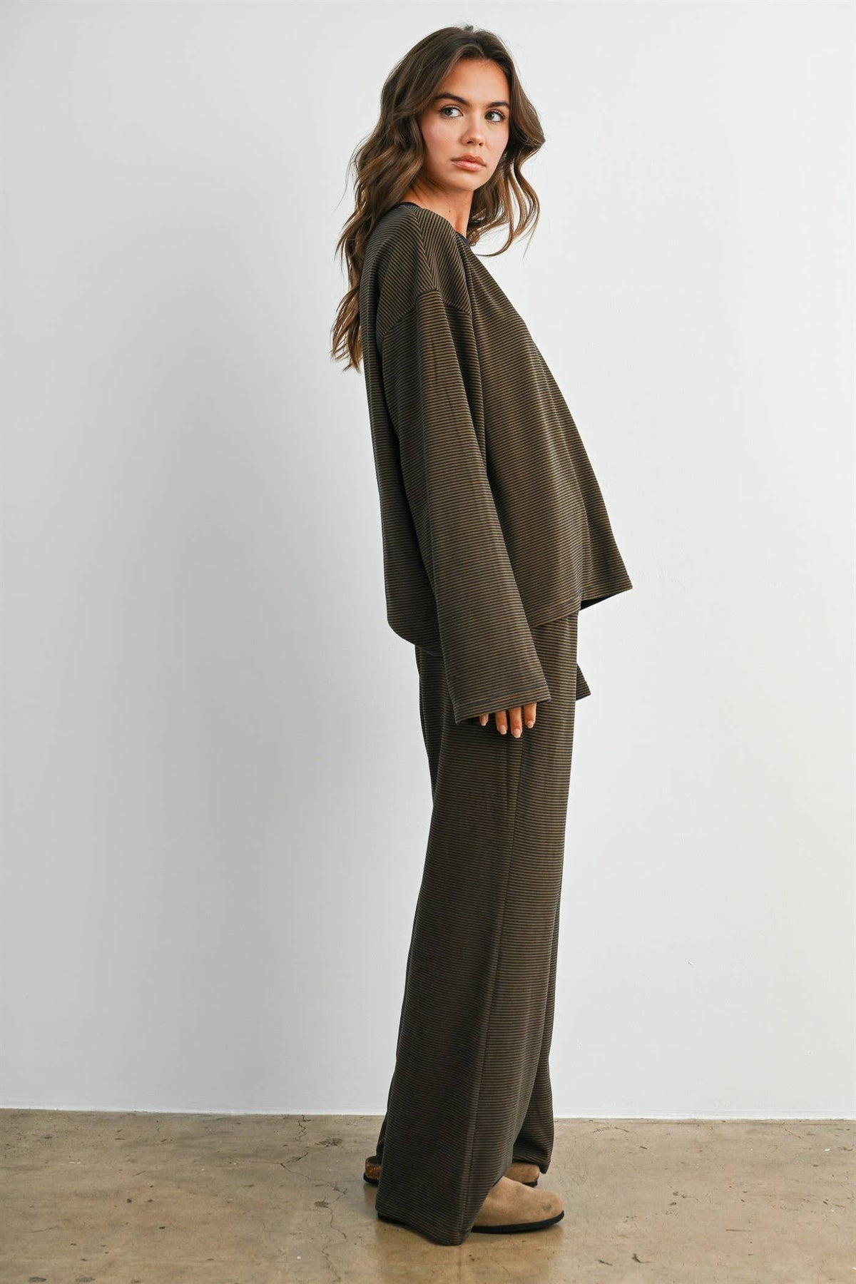 Cozy Ribbed Wide-Leg Lounge Pants: NAVY / OLIVE