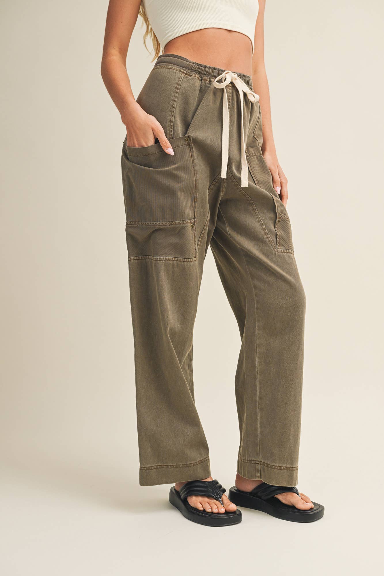 Drawstring Waist Wide Leg Utility Trouser: BURNT MOSS