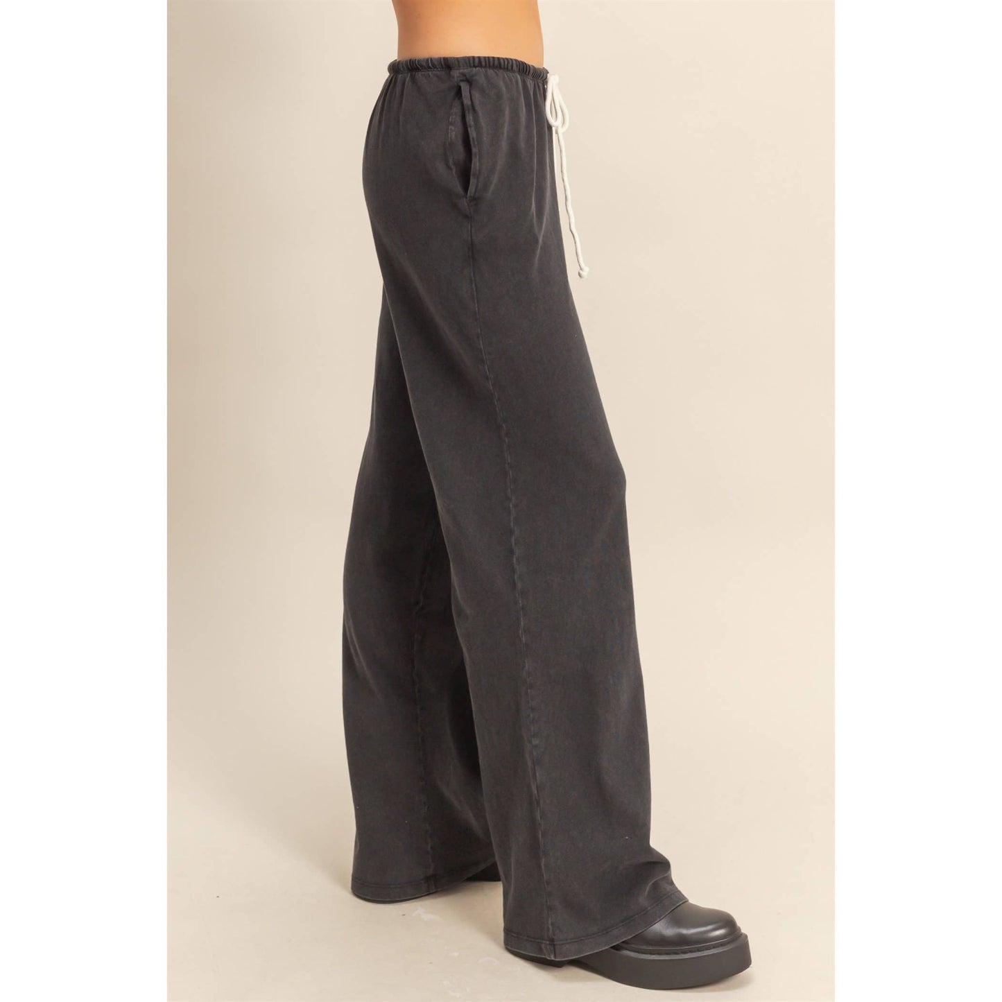 Mineral Washed Drawstring Waist Relaxed Pants: BLACK
