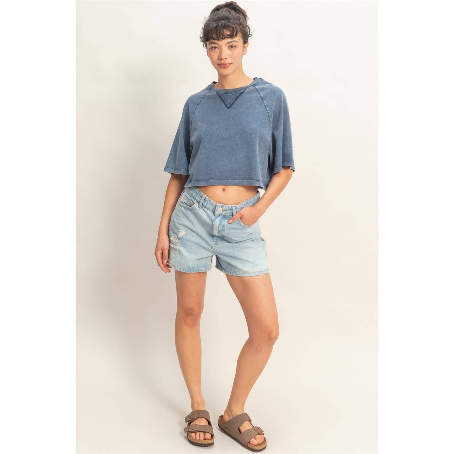 Mineral Washed Cropped Tee: NAVY
