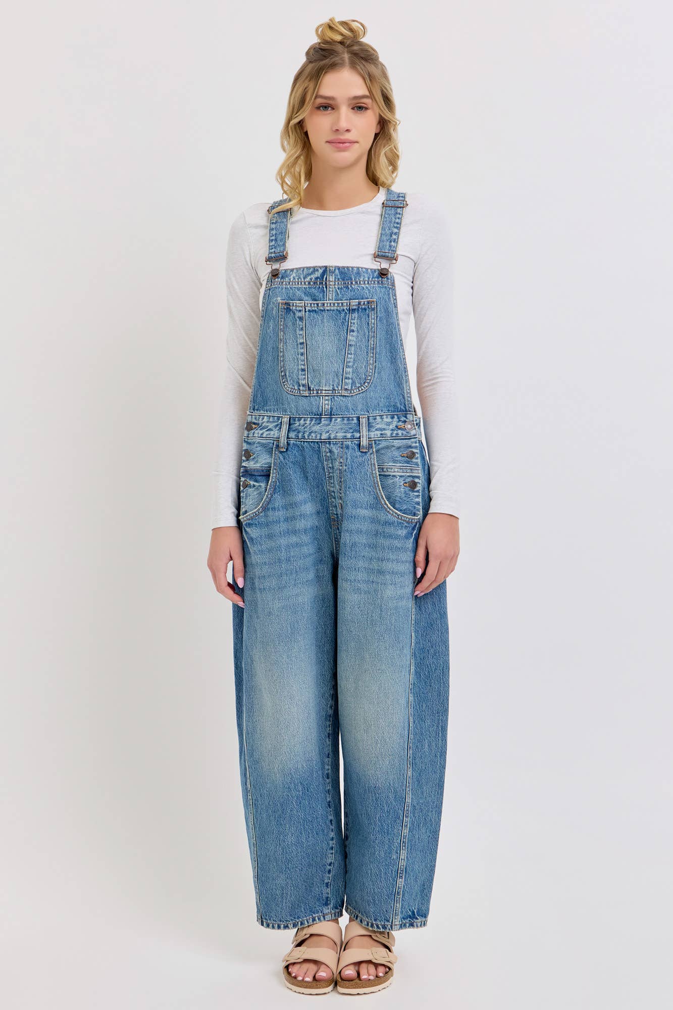 Mid Waisted Barrel Overall: Medium Wash