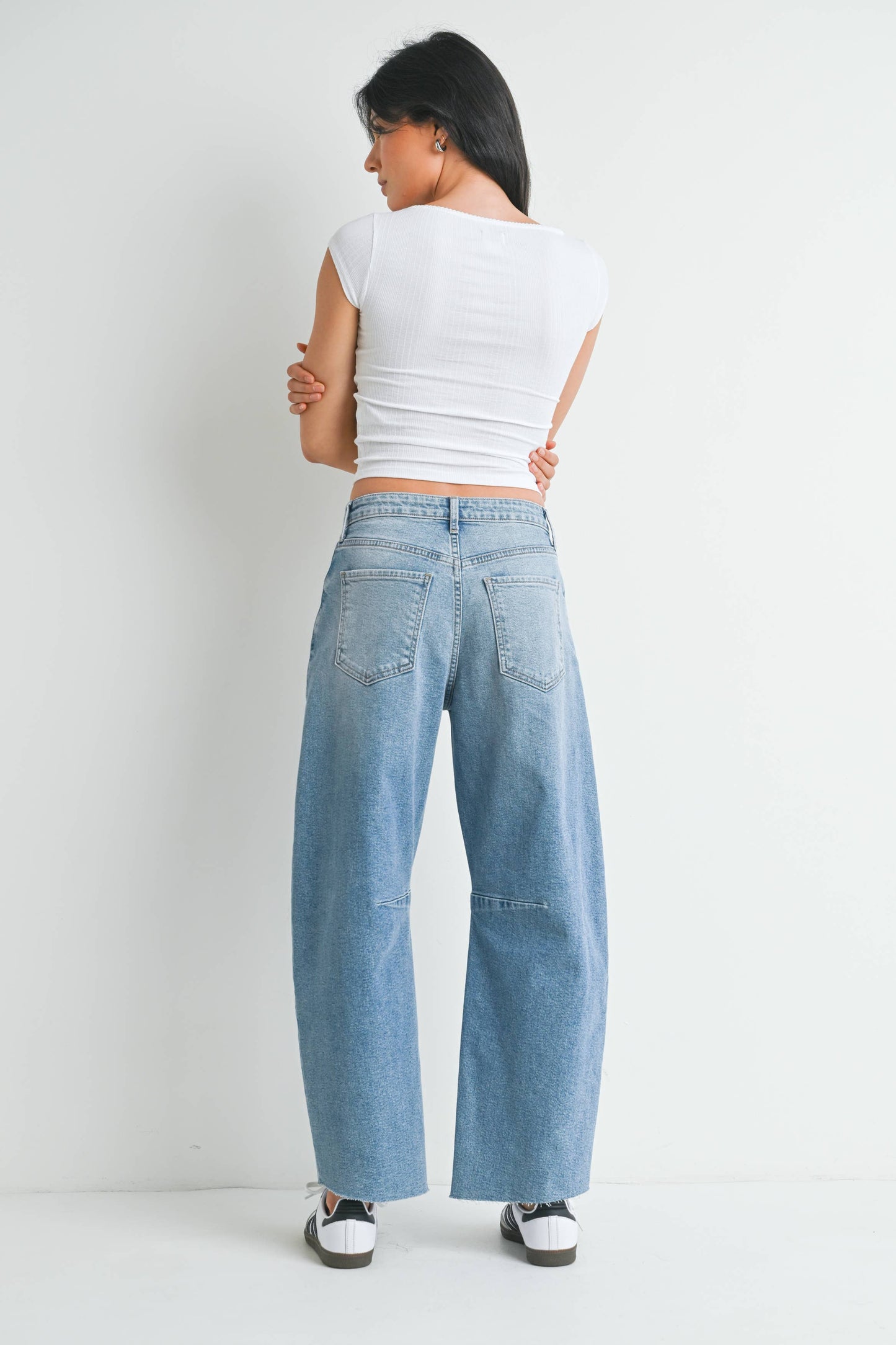 Barrel Jean w/ Seams - Light Denim