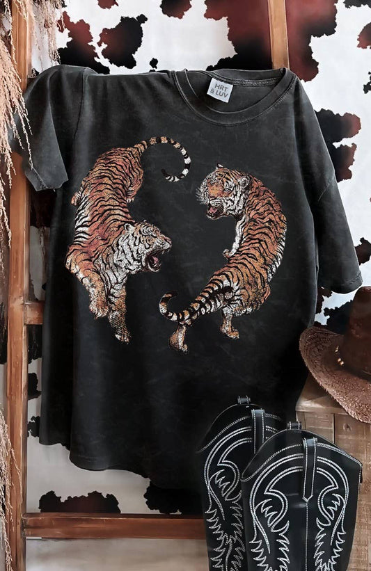 TIGERS PRINT MINERAL GRAPHIC TEE: Mineral Black