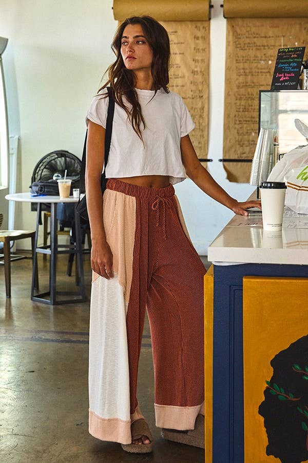 Block Detail Rib Textured Wide Legs Pants: Rust