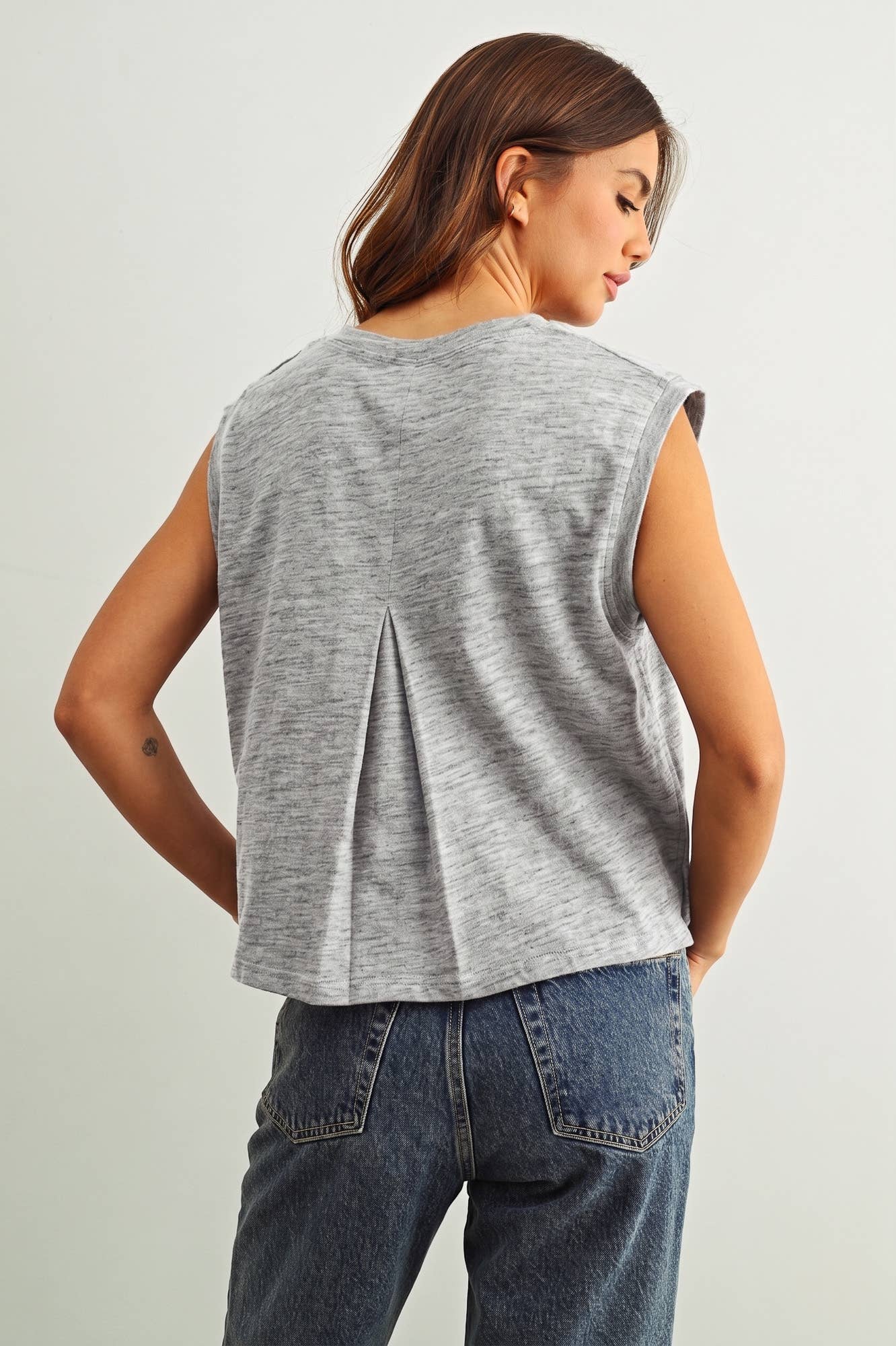 ROUND NECK SLUB TOP: HEATHER GREY