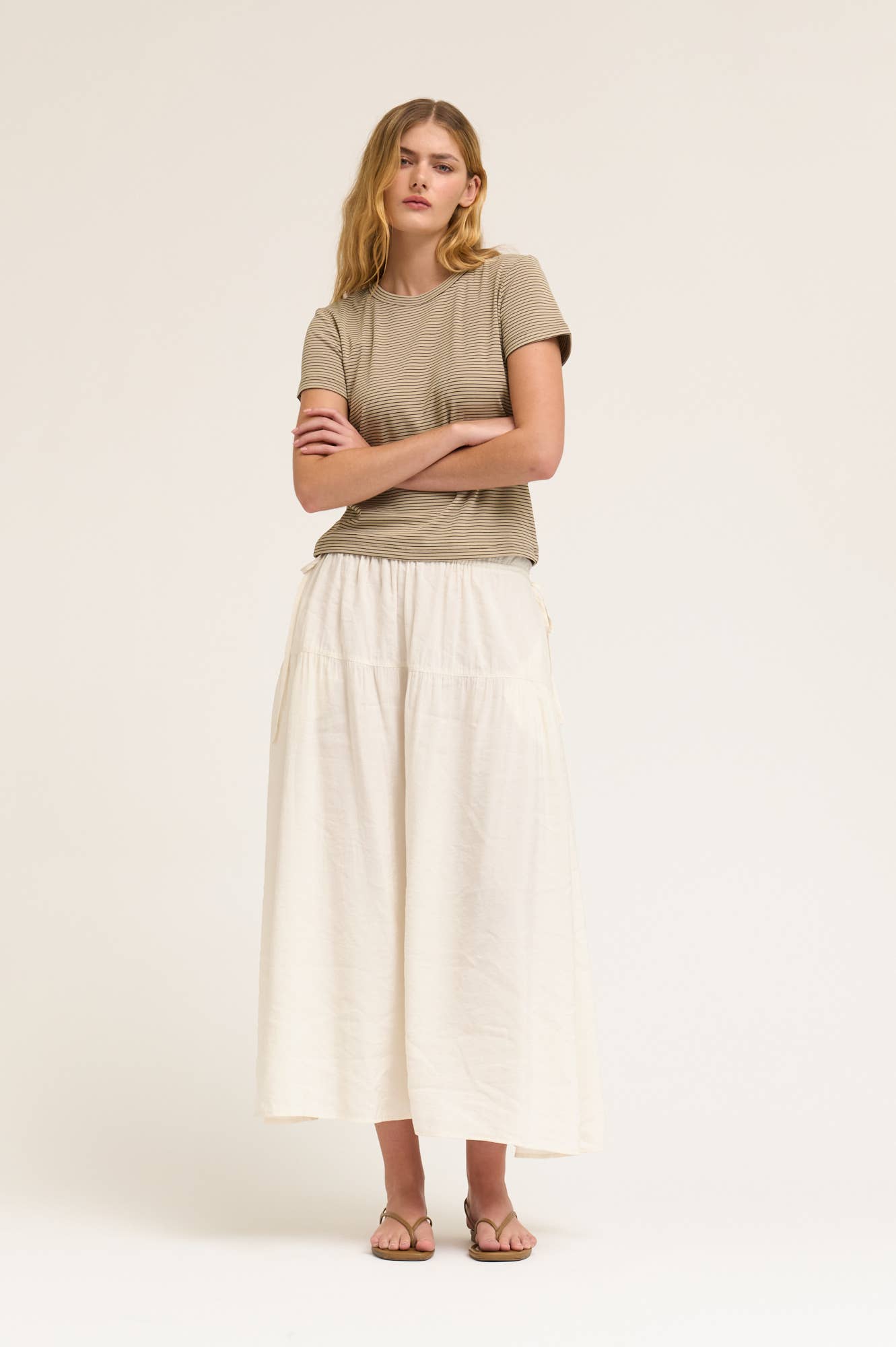 FIT STRIPE COTTON T SHIRT: TAN