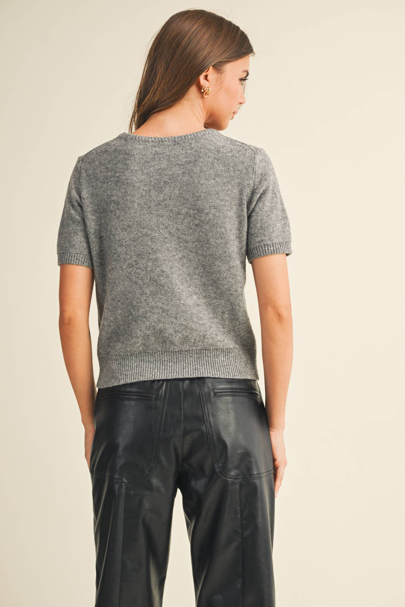 SHORT SLEEVE CREW NECK SWEATER: H.GREY